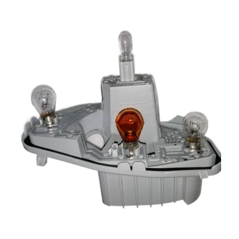 For Skoda Rapid 2013-2017 Rear Taillight Circuit Board Tail Light Bulb Brake Steering Bulb Base