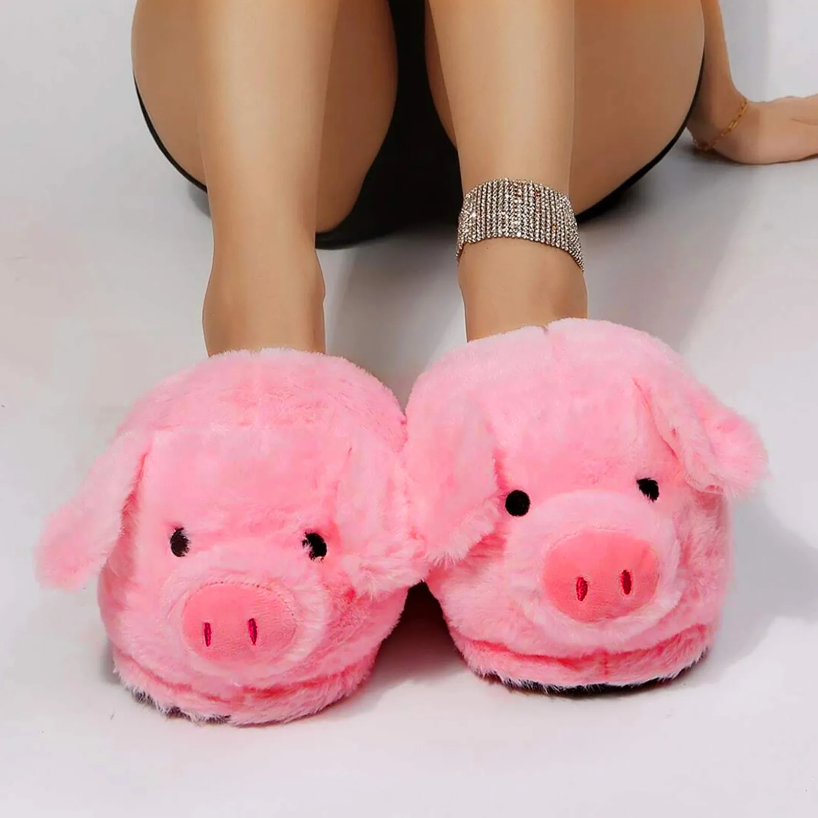 Winter Cartoon Pig Design Fuzzy Novelty Shoes Women Pink Cartoon Plush Slipper 2024 New Plush Flats Shoes Round Toe Sandalias