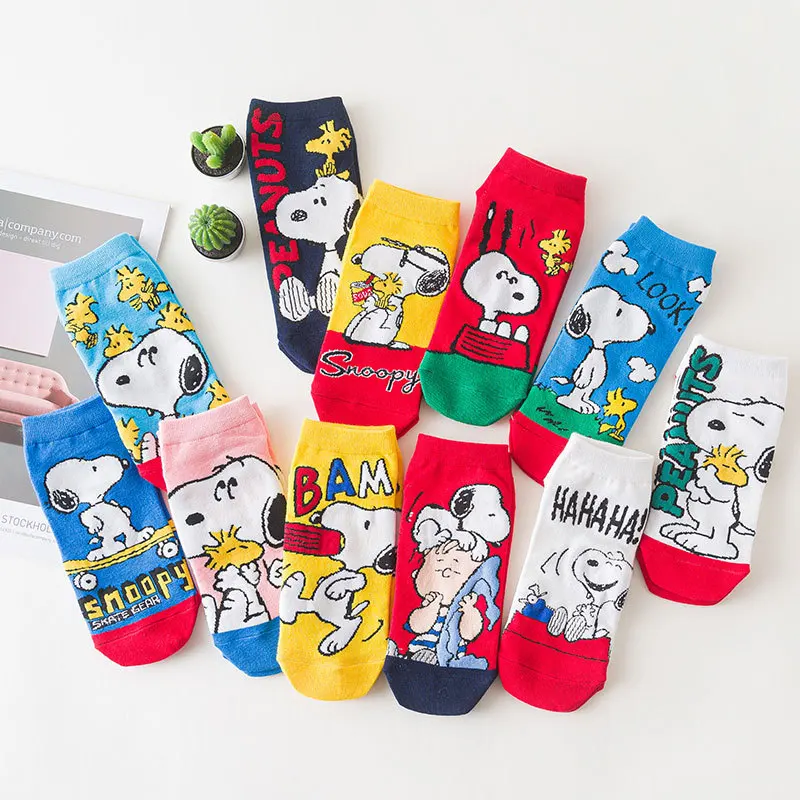 Kaus kaki kartun Snoopy untuk wanita kaus kaki pendek lurus anak anjing Kawaii Jepang kaus kaki perahu lembut longgar anak perempuan Y2k