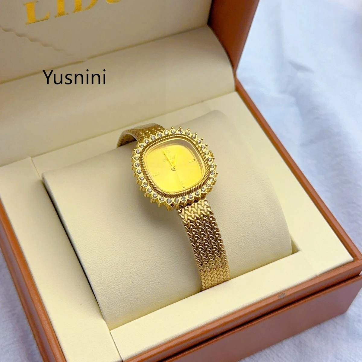 

Fashion Dubai Hot Selling Jewelry New Personalized Watch Wedding Anniversary Gift YY10978