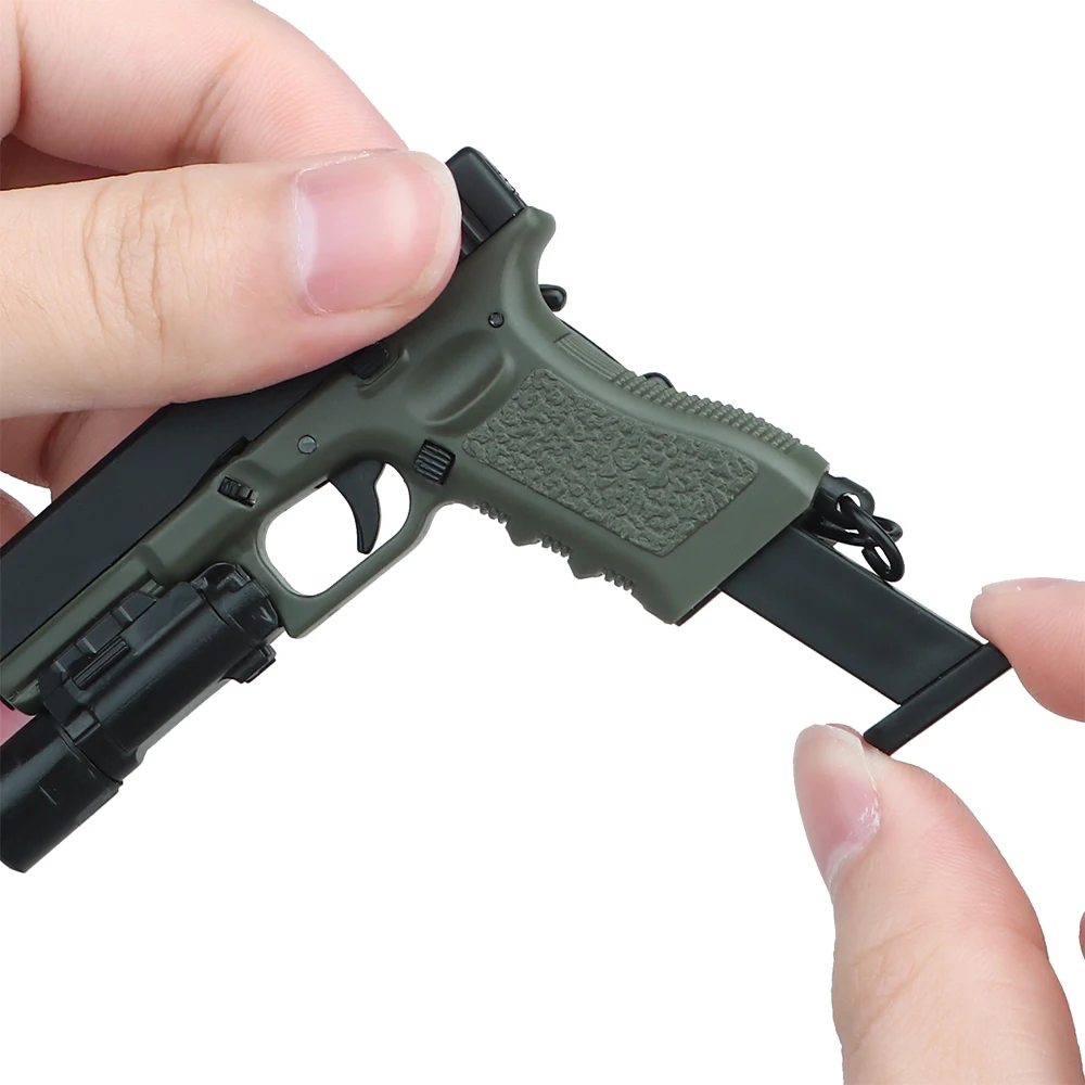 Glock G17-Green Mini Gun Keychain 1:4 Miniature Gun Shape Pistol Keyring Pendant Ornament Gift for Army Fan Model Collection