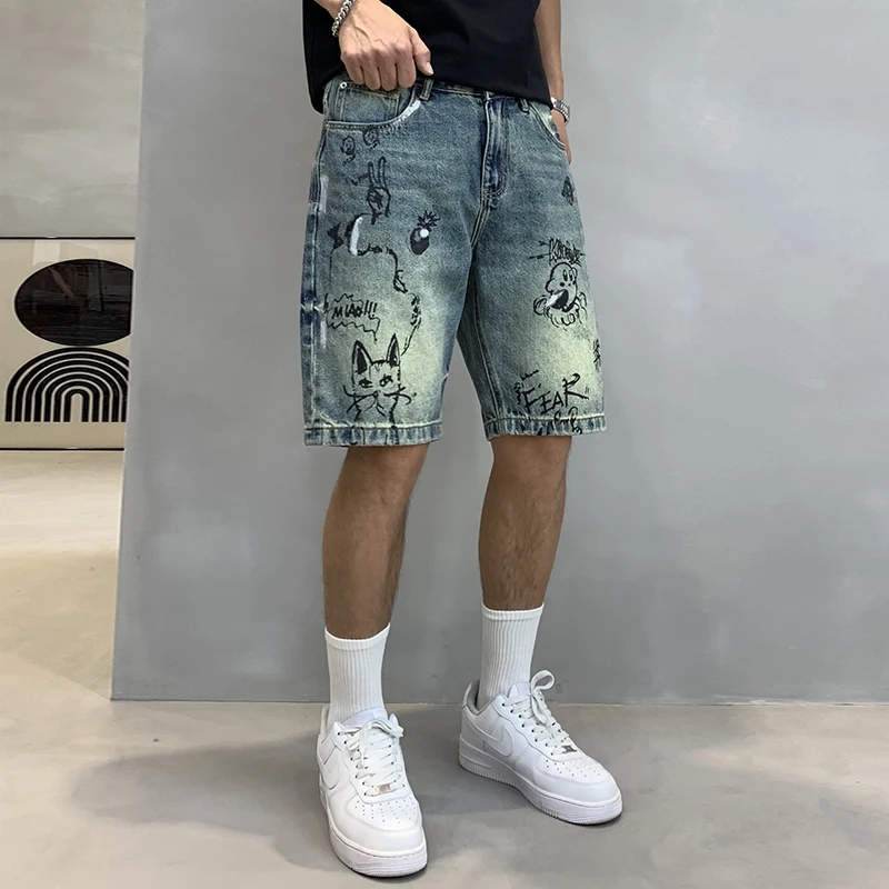 Street Fashion Graffiti Print Straight Leg Denim Pants For Men'S Summer New Loose Fashion Brand Versatile 5 Point Pants