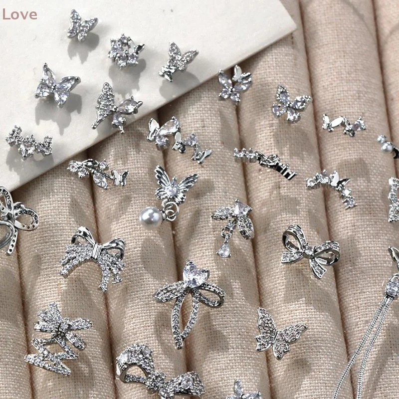 [L&P] Nieuwe vlinder zirkoon strass nagelaccessoires sprankelende volledige vlinderdas ketting Franse nageldecor