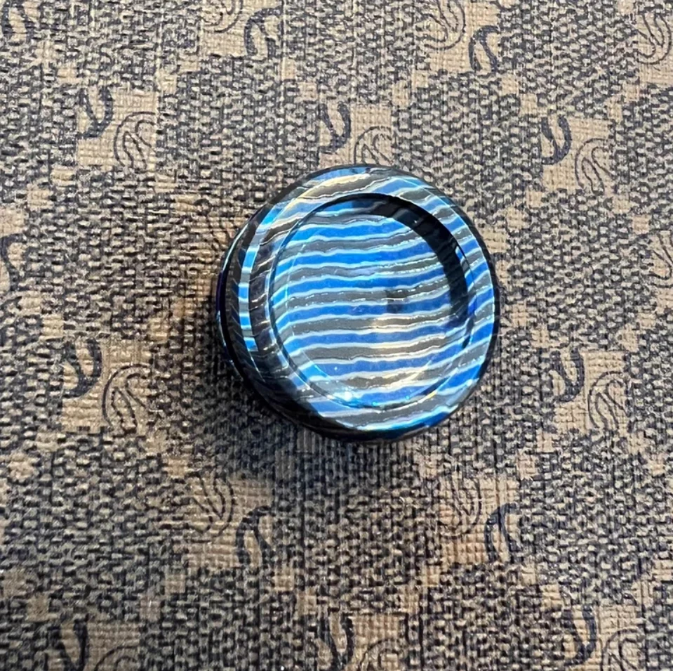 

Used EDC NJT 5s zircuti button 24.5*16mm spinner Fingertip gyroscope Decompression toys