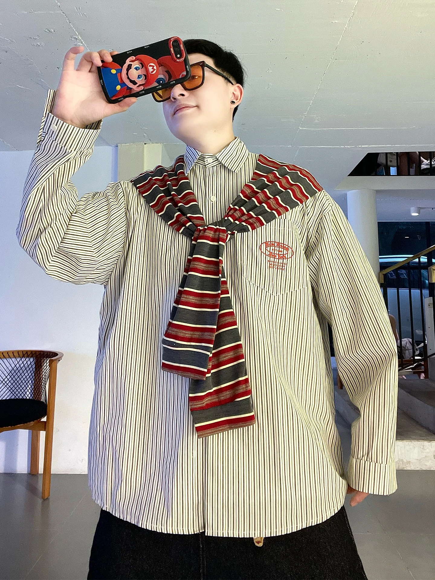 

American Retro College Stripe Shoulder Shawl Long Sleeve Shirt Loose Versatile Men Women Autumn Design Sense Matching Shirt