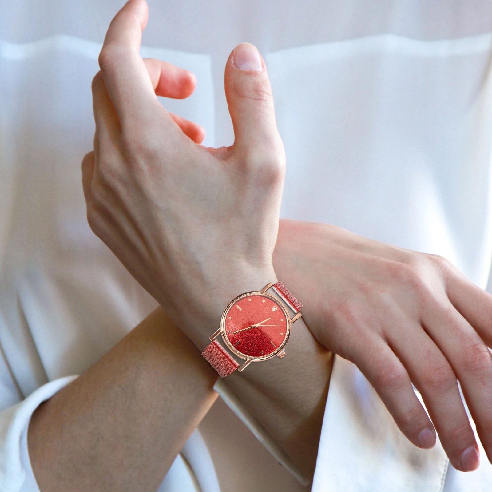 Quartz Watch Women Lady Wrist Clock Ladies Watches Adjustable Silicone Band Stylish Retro Classic Comfortable Wear Occasions