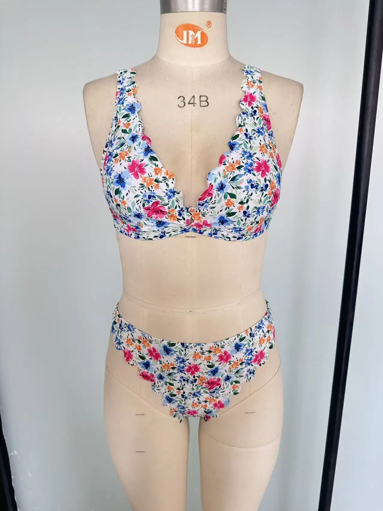 Zestawy odzieży damskiej 2026, kwiatowy tankini z bandażami, strój kąpielowy z koronkowym wykończeniem, elegancki bikini z wysokim stanem, dwuczęściowy strój kąpielowy damski.