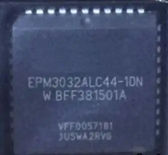 

Free shipping IC new% EPM3032ALC44-10N