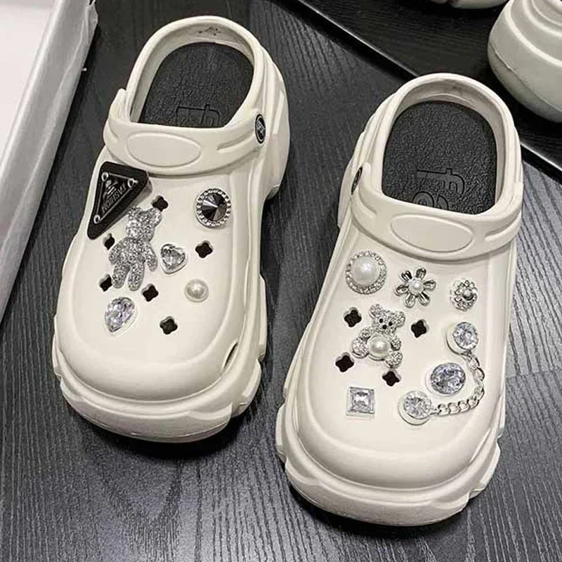 

Women fashion Slippers Bling Pearls Diamond Cute Bear Decor Vented Outdoor Beach Sandals Girls thick bottom comfort Shoes