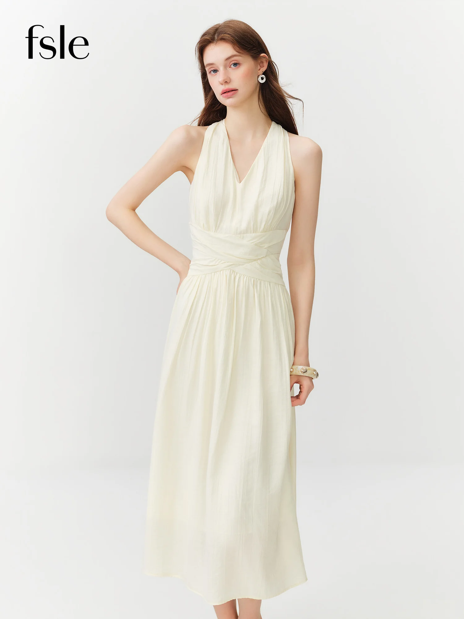 FSLE Vacation French Style Halterneck V-neck Waist Sleeveless Dress for Women 2026 Summer New Twist Mid-length Elegant Ins