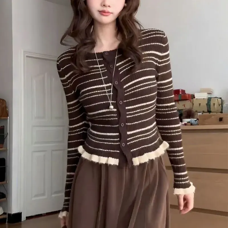 خمر القهوة مخطط سترة مشغولة من الصوف الخريف الشتاء الجولة الرقبة تقسم الملابس النسائية المألوف واحدة الصدر البلوزات