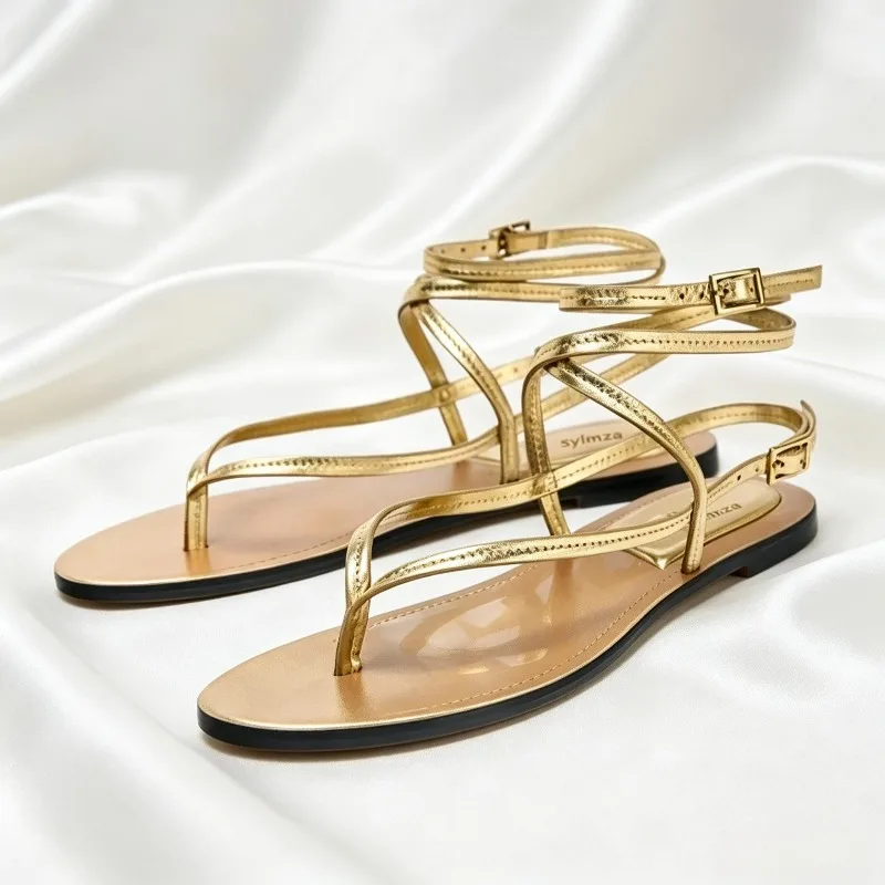 Sandalias Planas Doradas con Banda Estrecha para Mujer, Sandalias Sexys con Clip en el Dedo del Pie y Hebilla en el Tobillo, Zapatos de Diseñador para Vacaciones de Verano en la Playa, Zapatos para Mujer