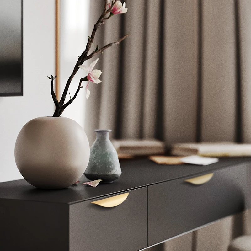 Moderner nordisch inspirierter Kupfer-Schrankgriff, elegantes goldenes Halbmond-Design für Kleiderschränke, Kantenzuggriff, Schrank, gebogener Griff