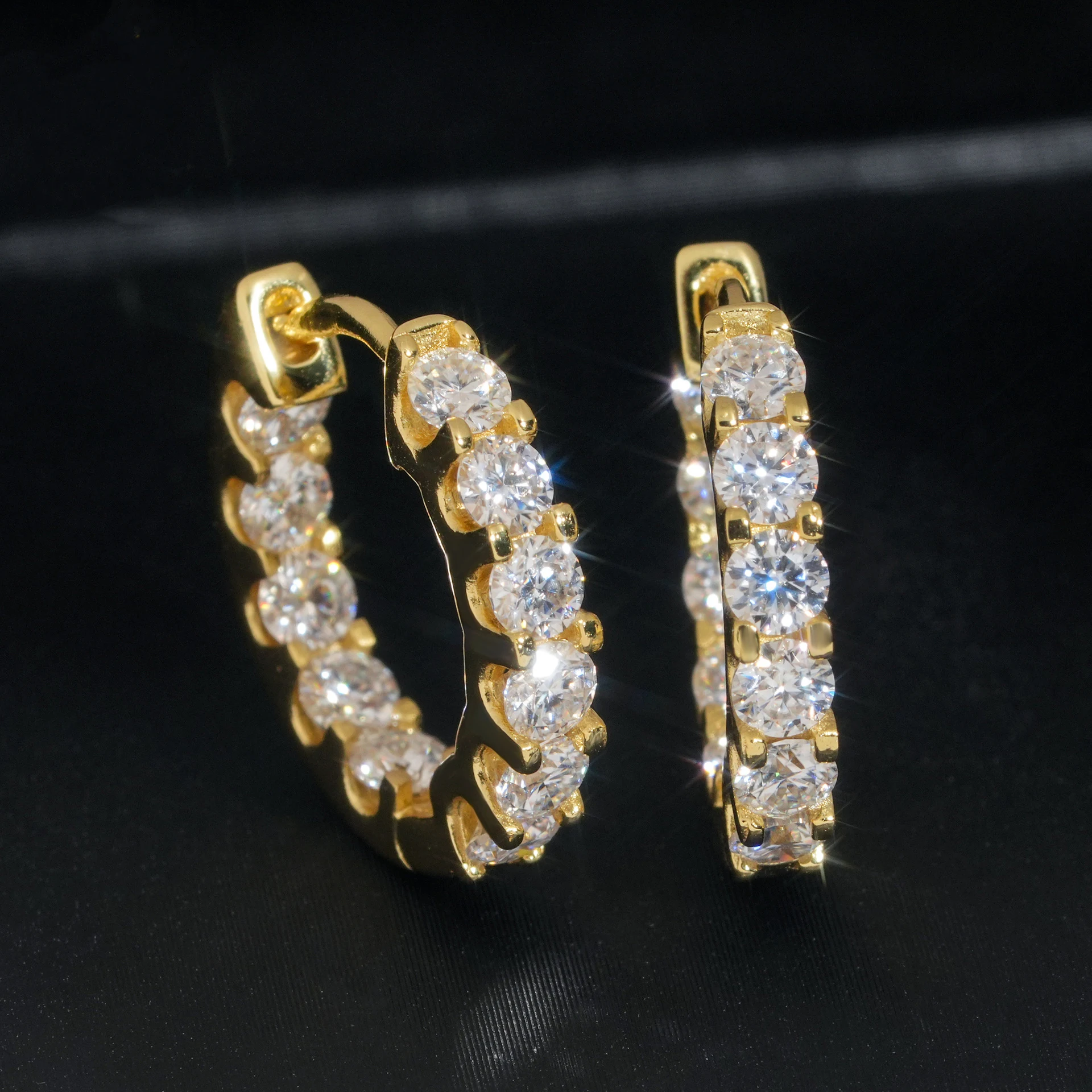 

Kibo Jewelry D Color Moissanite Earring With GRA Certificate 925 Sterling Sliver Hoop Earring for Women Wedding P