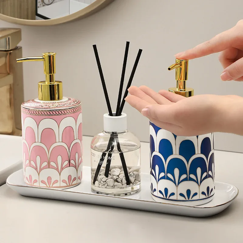 Ceramic gold-plated lotion bottle Bathroom supplies Shampoo shower gel separately bottled Hotel press bottle soap dispenser