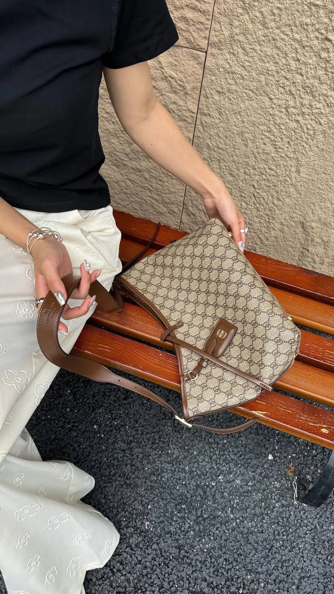 2024 New Casual Hobo Shoulder Bag with Large Capacity Print Tote Bag Soft Leather and Versatile Crossbody Bag for Women