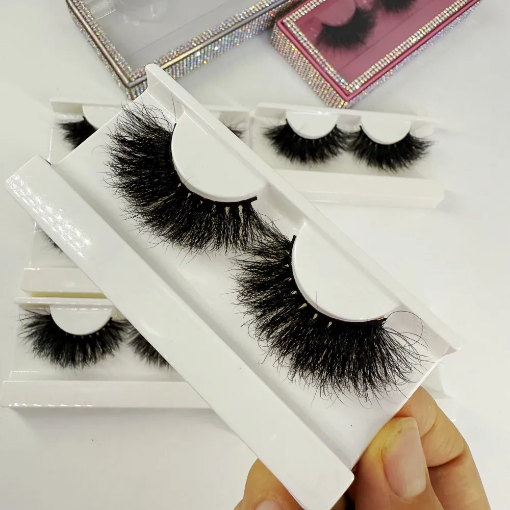 

25MM Mink Lashes with Free lash Box High Quality Mink eyelashes