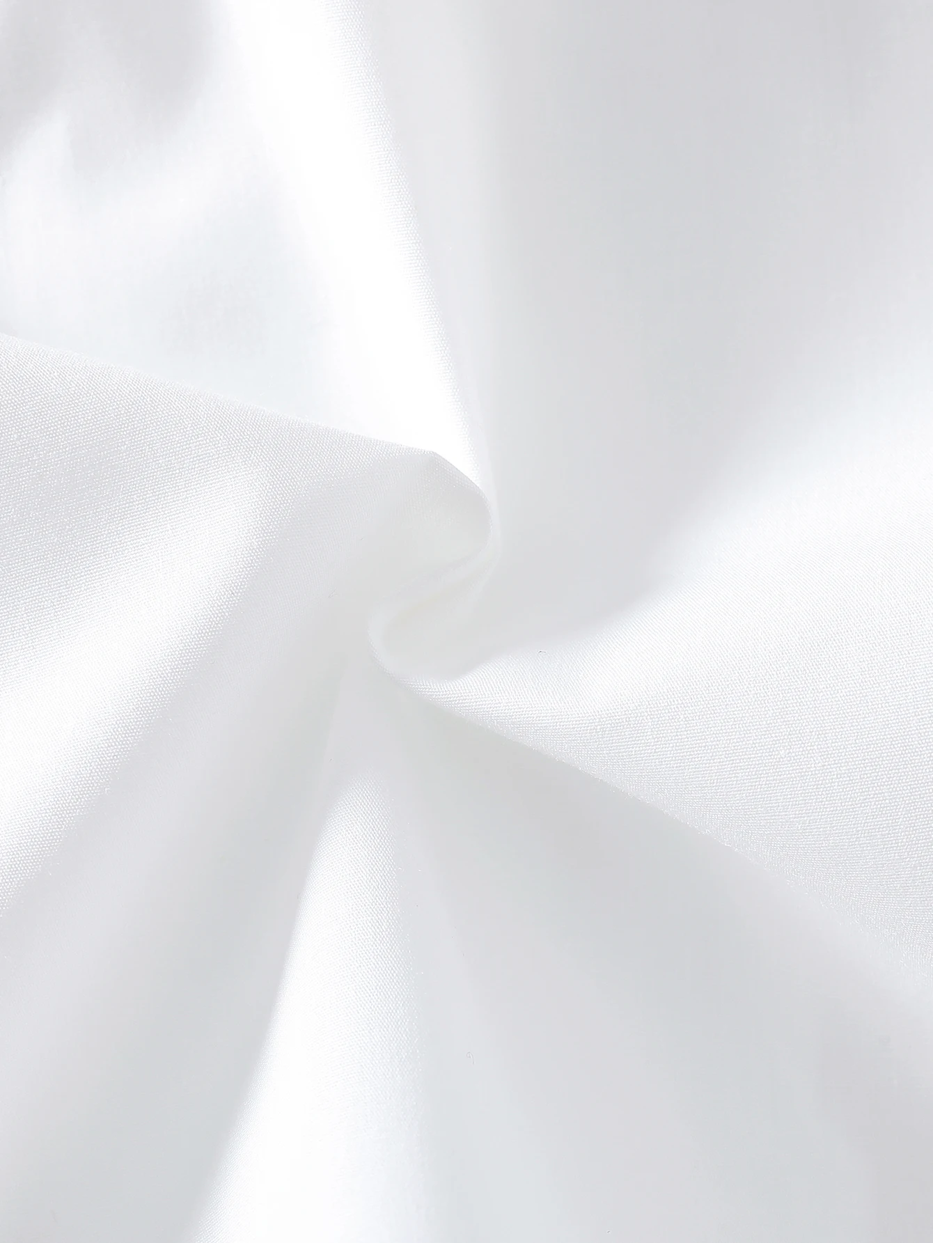 قميص صيفي جديد بأكمام قصيرة وأزرار بلون سادة لعام 2025 على طراز الكلية