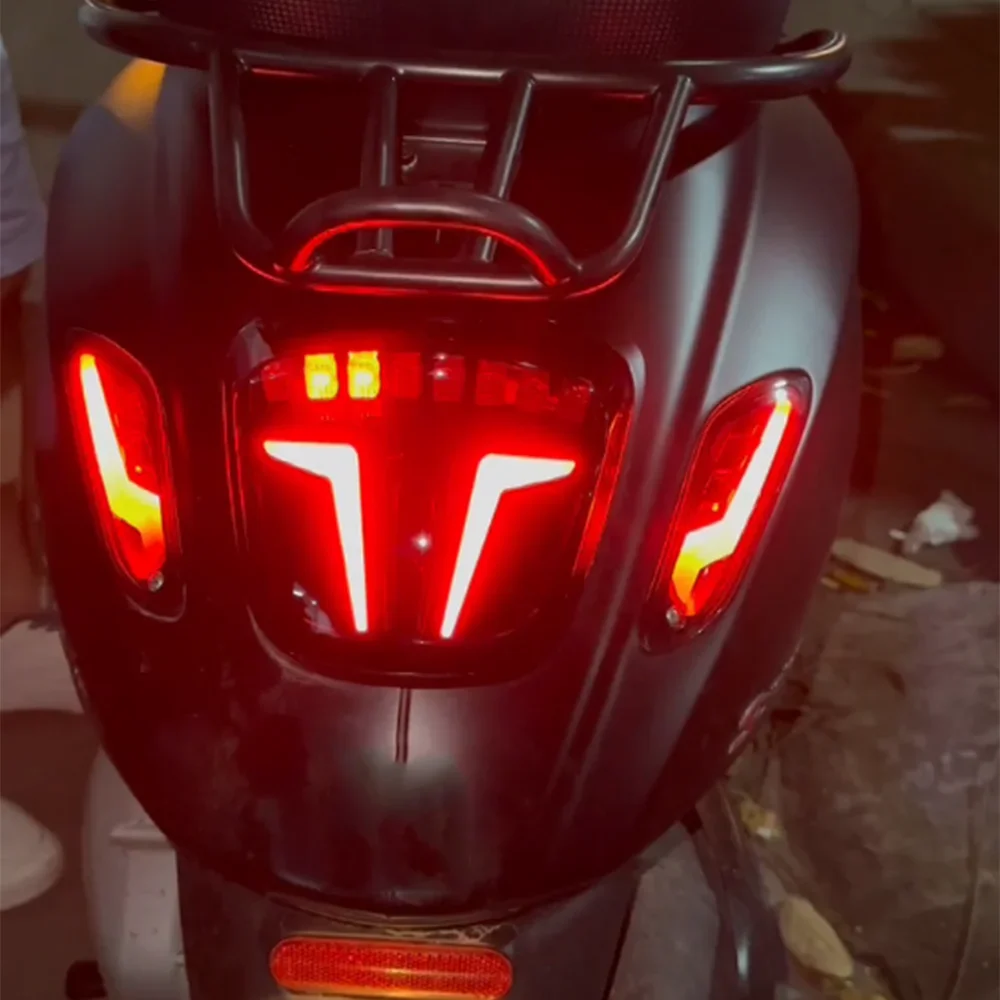 Motorcycle Accessories LED Taillight Rear Tail Light Brake Stop Lamp Signal Indicator Blinker For Vespa Sprint 150 Primavera 150