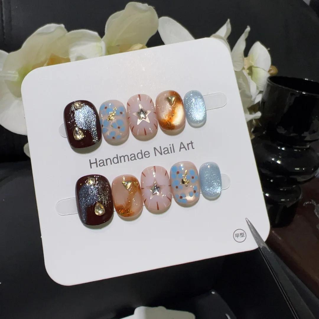 

10pcs Handmade Short Press On Nails Shiny Cat Eye Vintage Amber Star Dot Diamond Design Fake Nails Wearable Nails Art Tips Girls