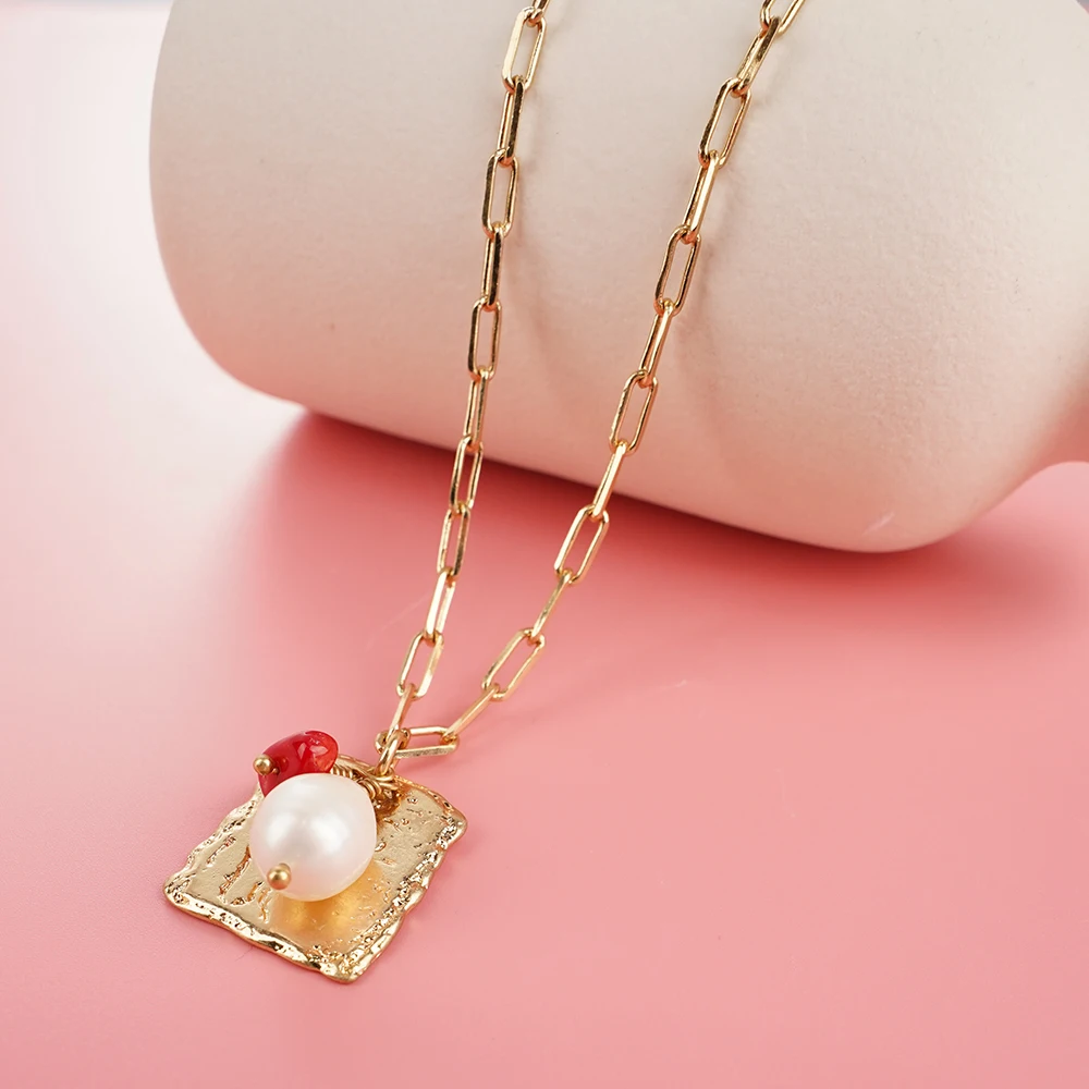 

Fashion Boho Vintage Faux Pearl Gold-plate Geometric Metal Red Coral Pendant Necklace For Women Multilevel Chain Choker Jewelry