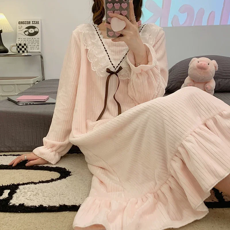 

Winter Long Sleeve Cute Lace V-neck Thick Warm Flannel Nightgowns for Women Coral Velvet Sleepwear Night Dress Nightdress Nighty