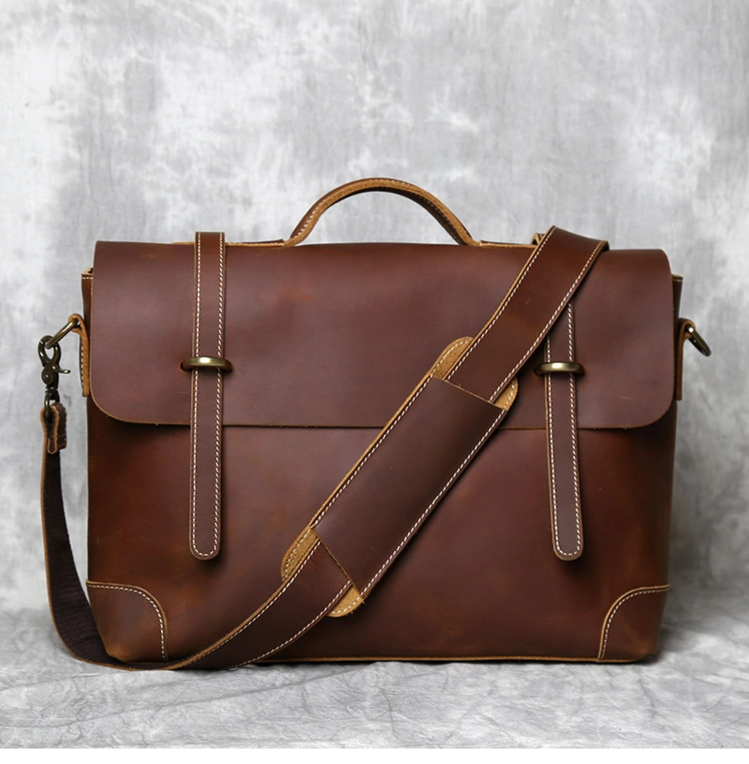 

Vintage Handmade Leather Travel Messenger Office Crossbody Bag Laptop Briefcase Computer College Satchel Bag For Men And Women