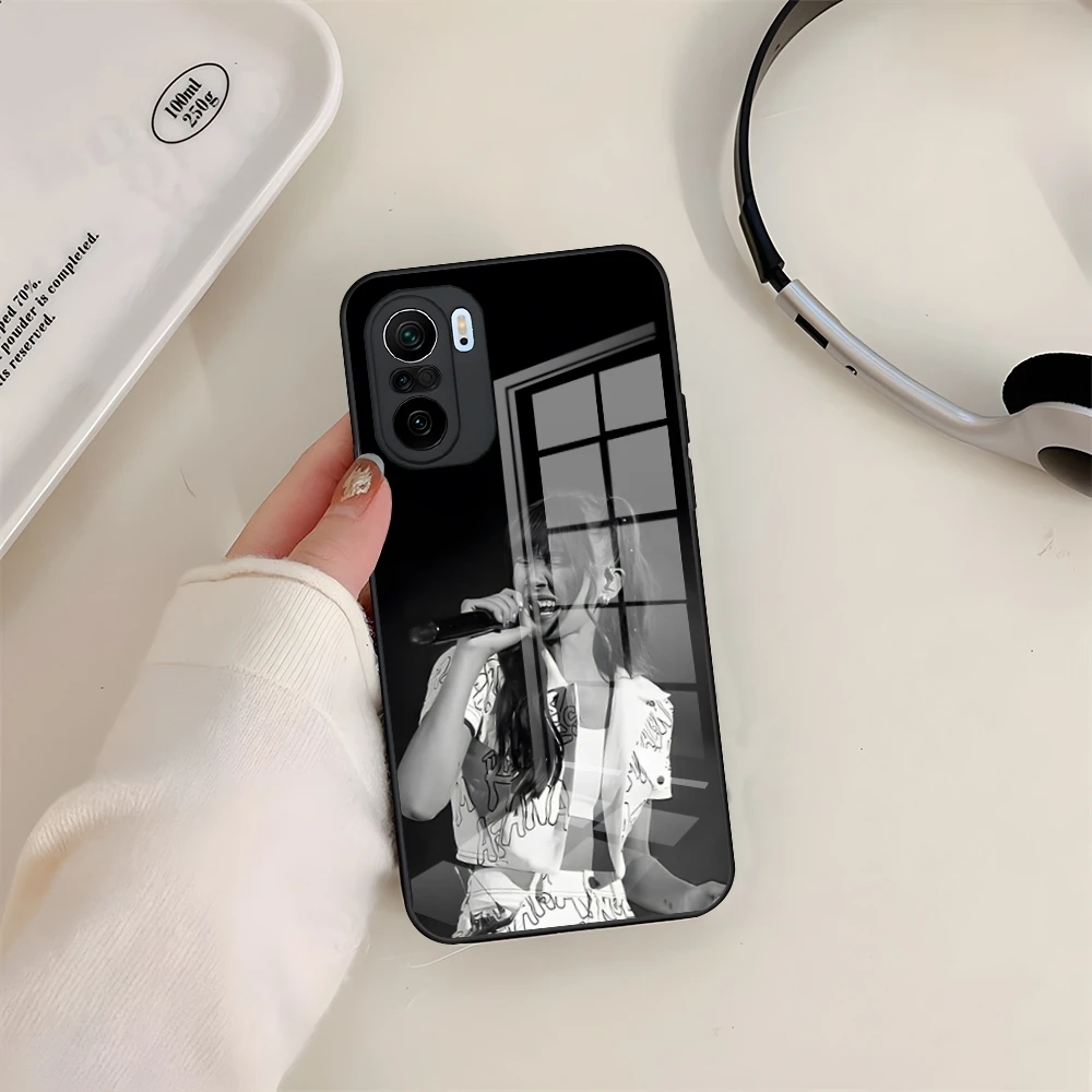 Funda de teléfono Singer A-Aitana Alpha para Xiaomi 14 Lite 12 Pro 11t 13 Lite POCO M6 M5 X6 X5 X3 NFC F5 F6 Pro cubierta de vidrio templado