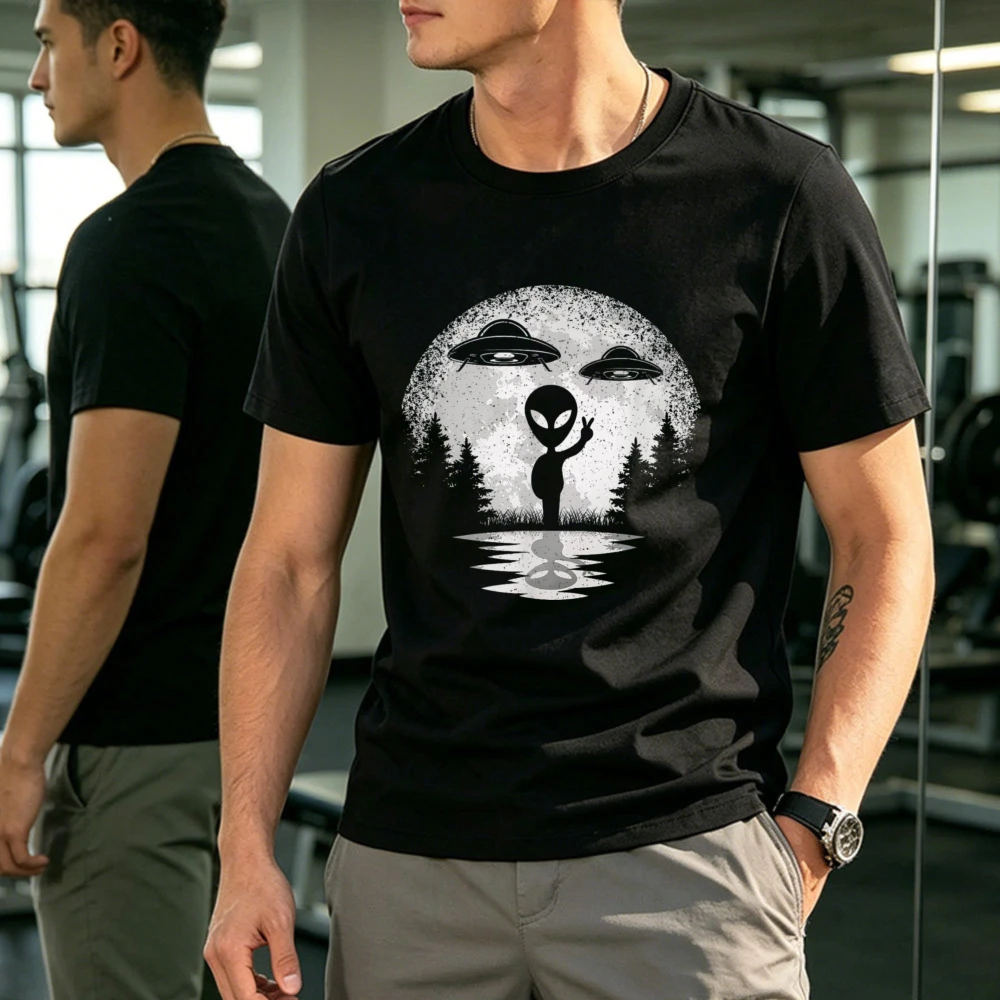 Alien Moon Space UFO Extraterrestrial Vintage Men Women T-Shirt Alien Silhouette Tshirt Funny UFO Peace Hand Graphic Cotton Tees