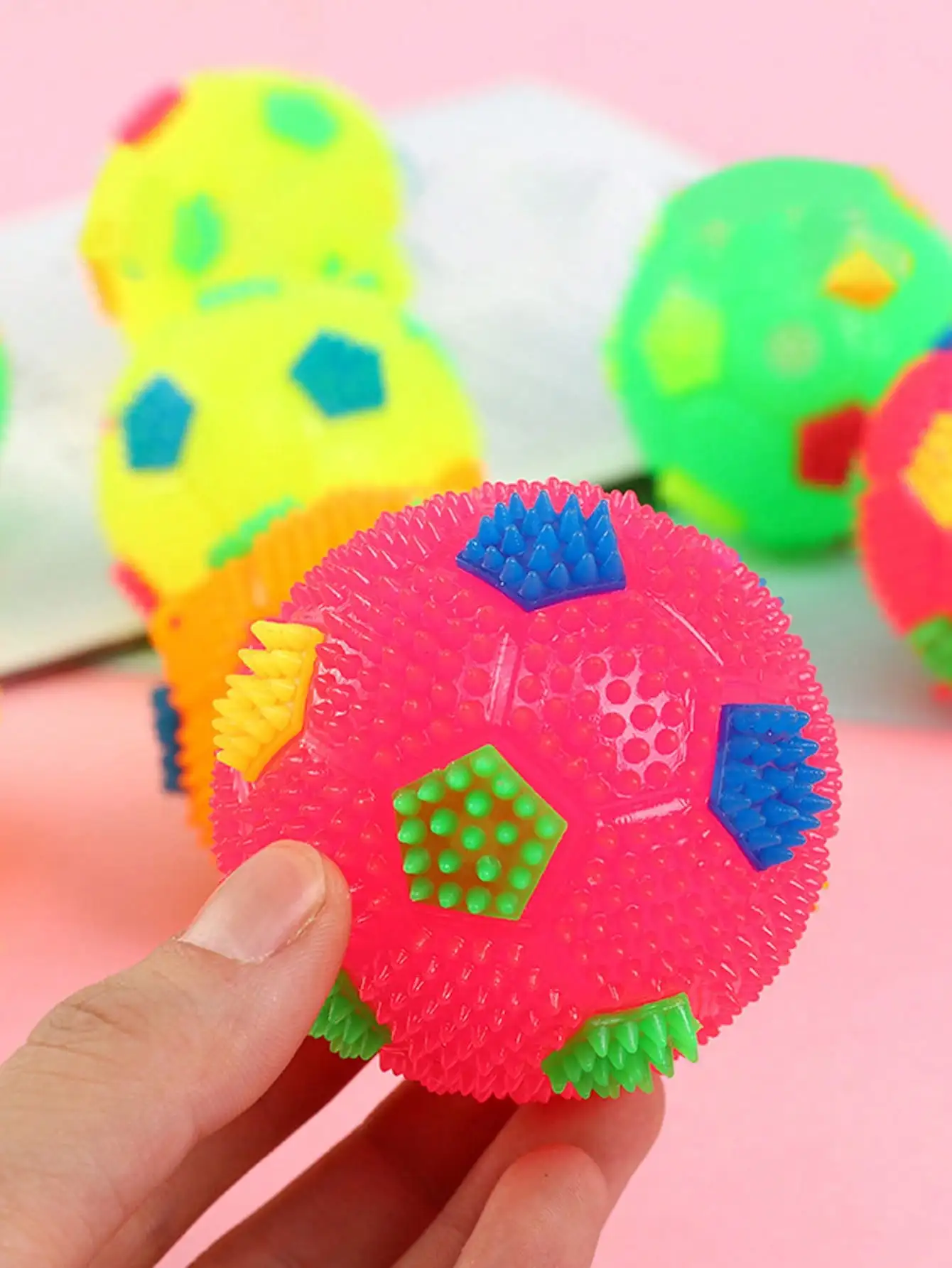 Mini pelota de fútbol para perros pequeños – Caucho natural duradera - imagen 4