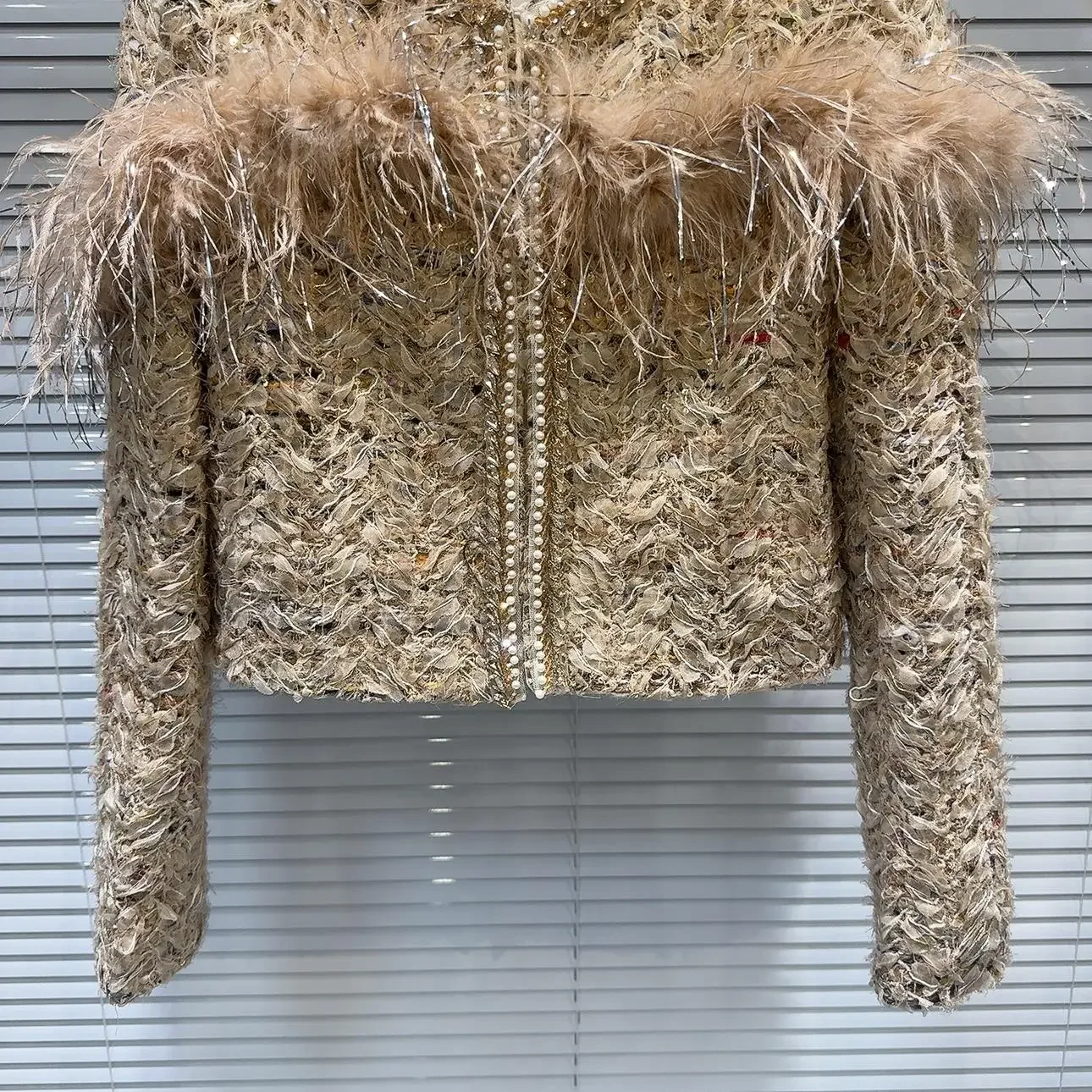 2024 herbst und Winter Neue Straußen Feder Perle Gewebt Tweed Jacke Mäntel frauen Kleidung Mode Feder Spleißen Kurzen Mantel