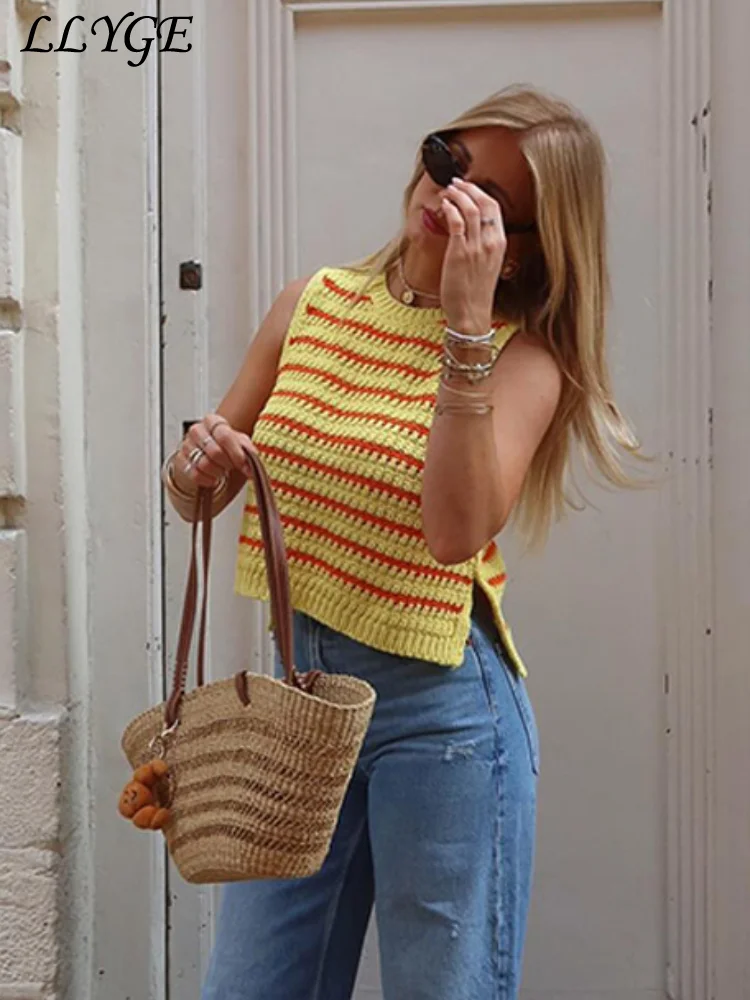 

Dopamine Contrast Stripe Knitte Vest Women O-neck Sleeveless Irregular Hem Short Top 2025 Summer Casual Sweet Office Lady Outfit