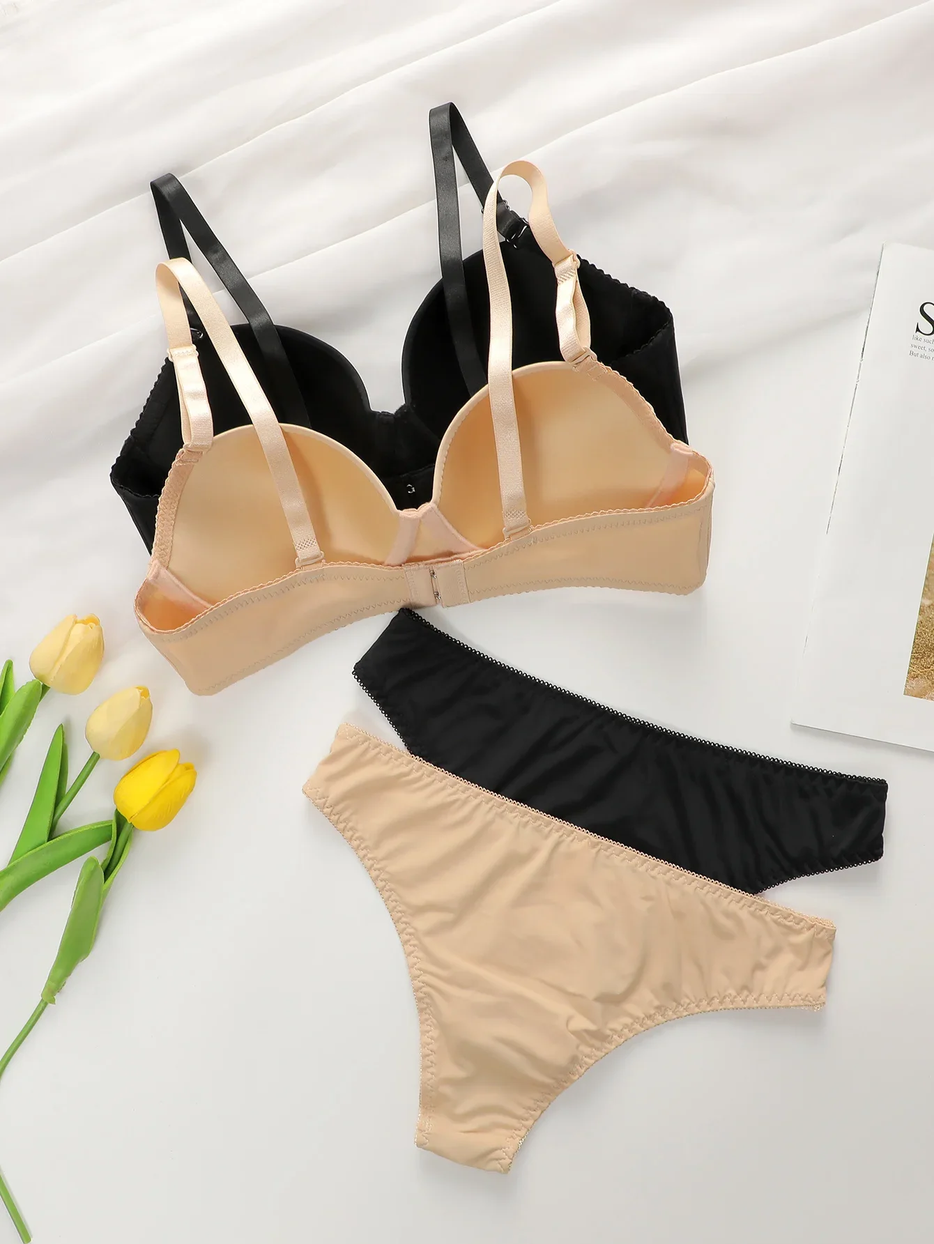 2 مجموعات الصلبة Underwire مجموعة الملابس الداخلية النساء رفع البرازيلي مع حلقة الصلب أزياء النساء الملابس الداخلية اللباس الداخلي اليومي حمالات الصدر مجموعات J2611