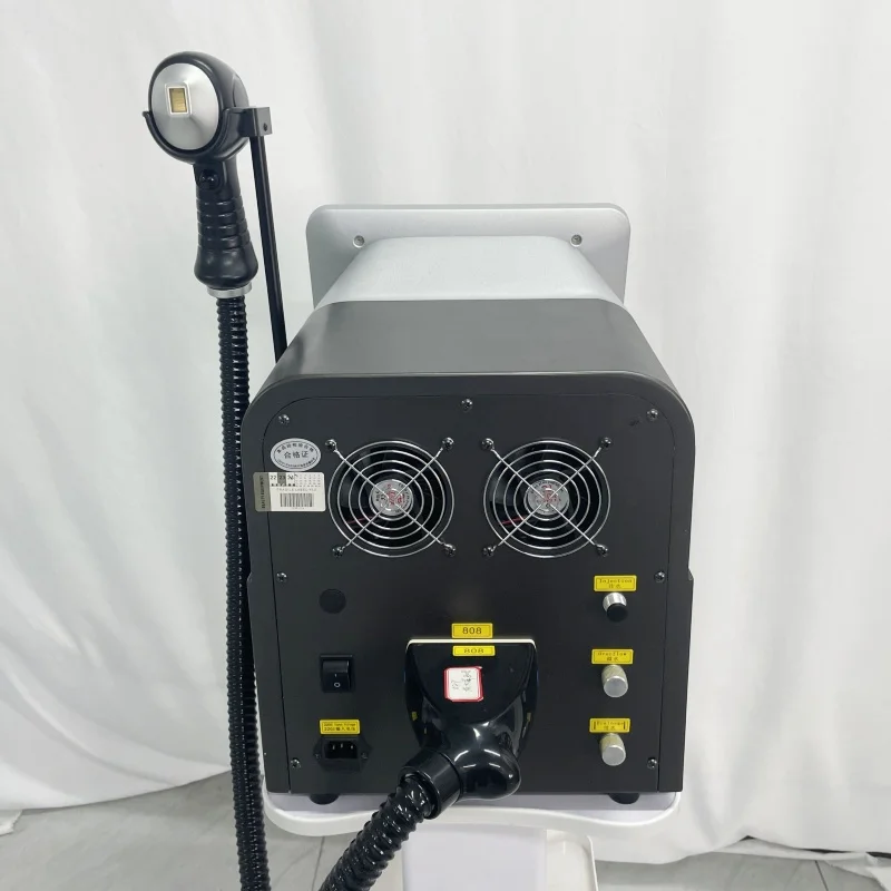 

Professional 808 Diode Laser High Power 4000W 3 Wavelengths Painless Permanent Hair Removal 808nm 755nm 1064nm