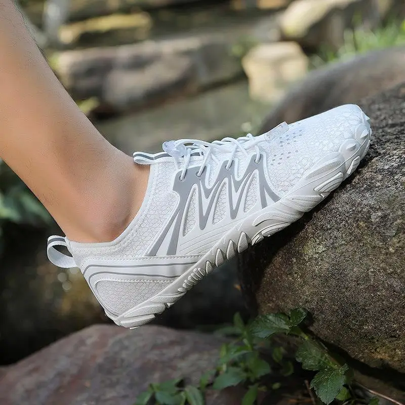Women's Outdoor Hiking Shoes Water Crossing Shoes Thick Bottom Beach Cutting Shoes Mountain Climbing Shoes Durable Mid-Cut