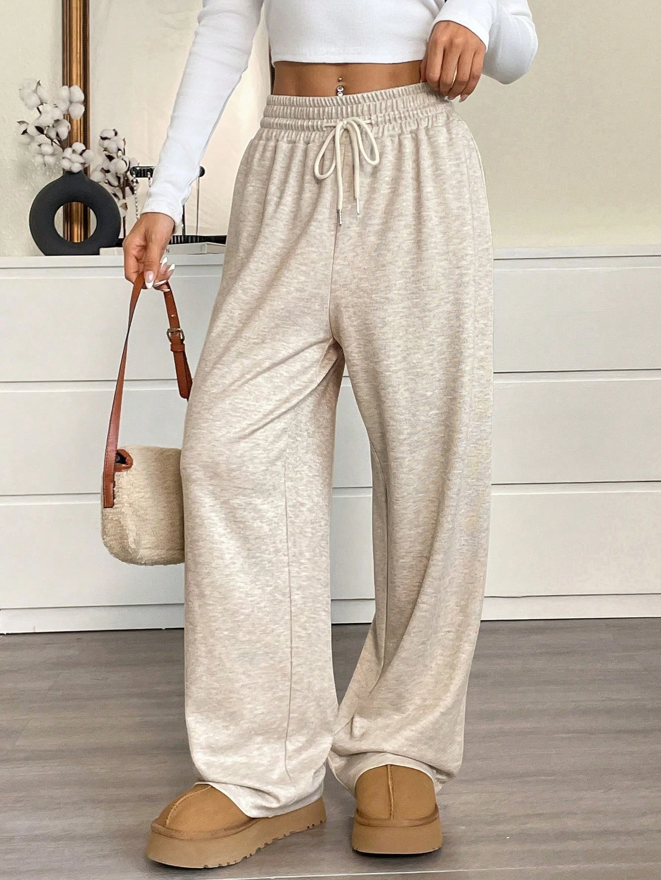 Einfarbige Freizeithose mit Kordelzug für Damen, minimalistisch und modisch für den täglichen Gebrauch, Abschluss- und Schuloutfits