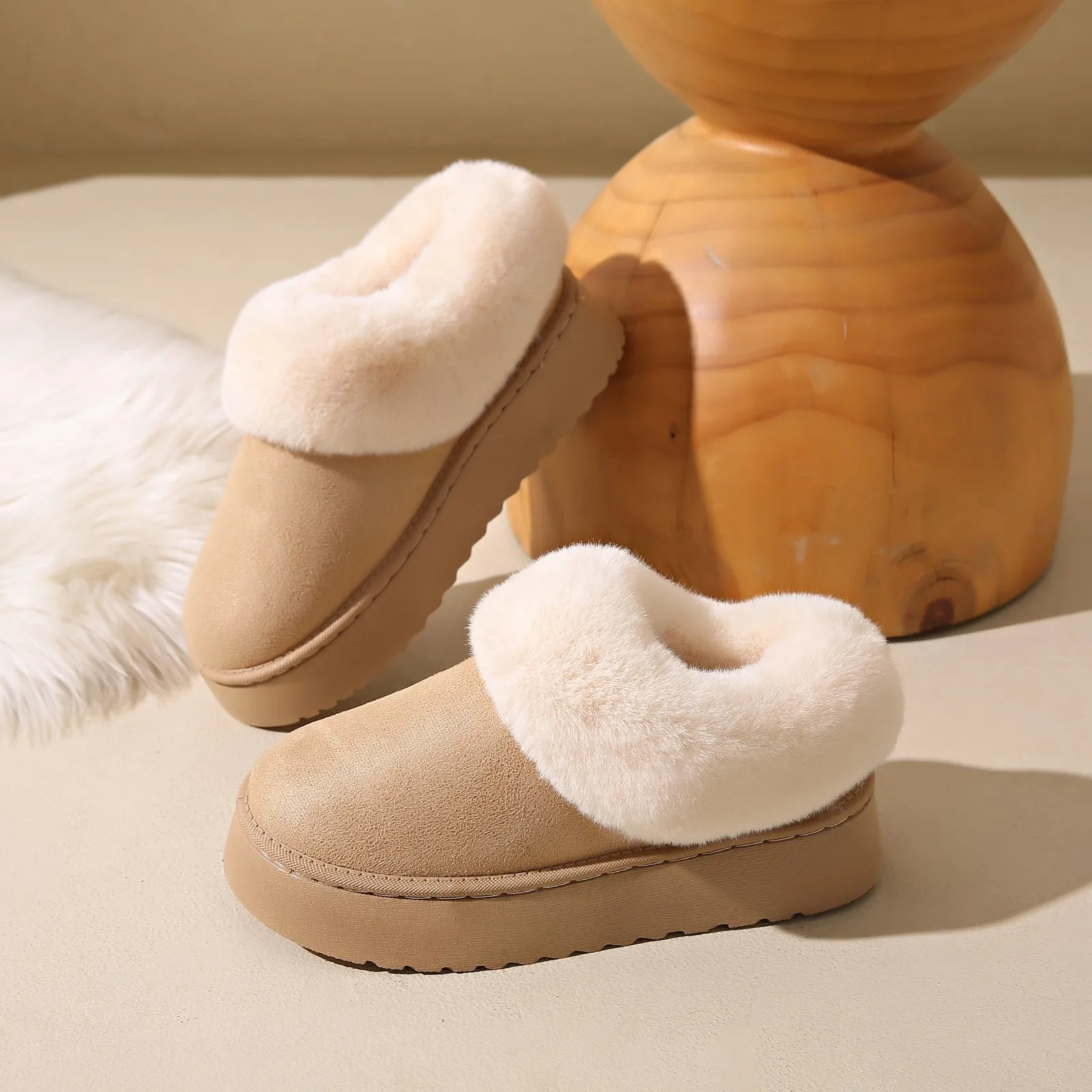 New Winter Home Slippers Full Coverage Heel Couple Style Indoor Outdoor Warm Cotton Shoes Women's Slip-On Plaid Sandals image 2