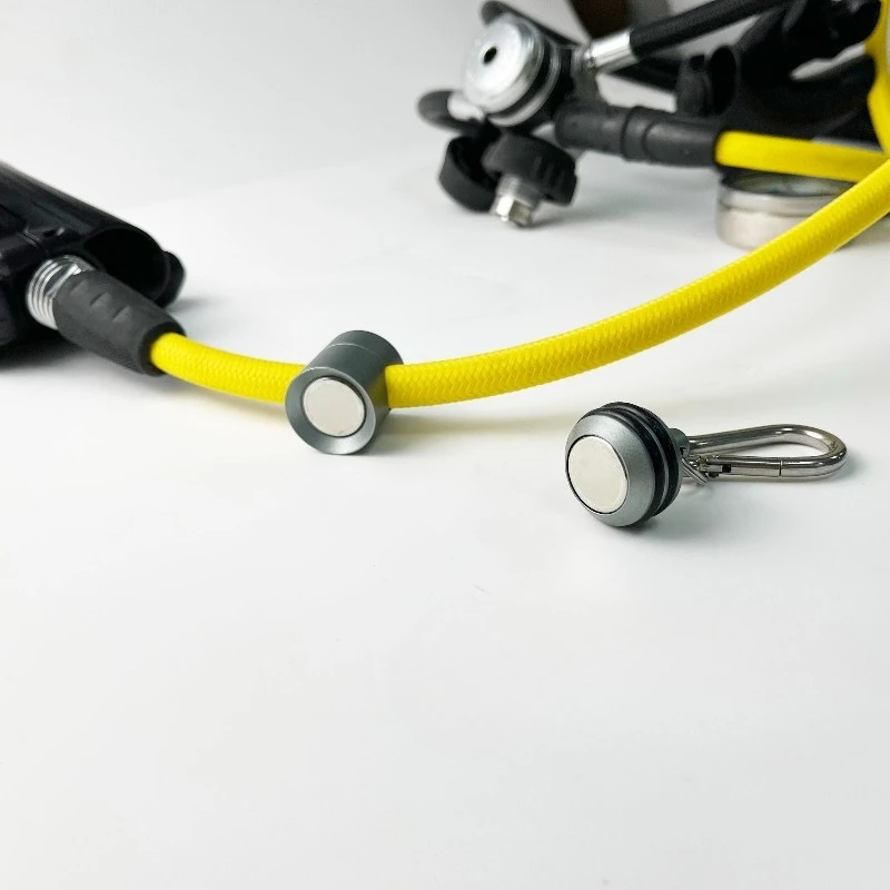 

Diving Equipment Strong Magnetic Quick Shackle Magnetic Suction Buckle Regulator Secondary Head Buckle Fixing Accessories