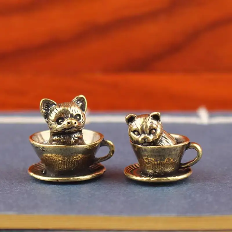 Brass Teacup Dog Pendant 1Pcs Vintage New Chinese Style Small Brass Bag Ornament for Keychain Pendant Casual Accessory