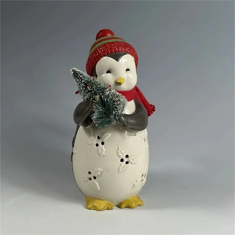 decoraciones-navidenas-dibujadas-a-mano-lindo-pinguino-ahuecado-pequenas-luces-nocturnas