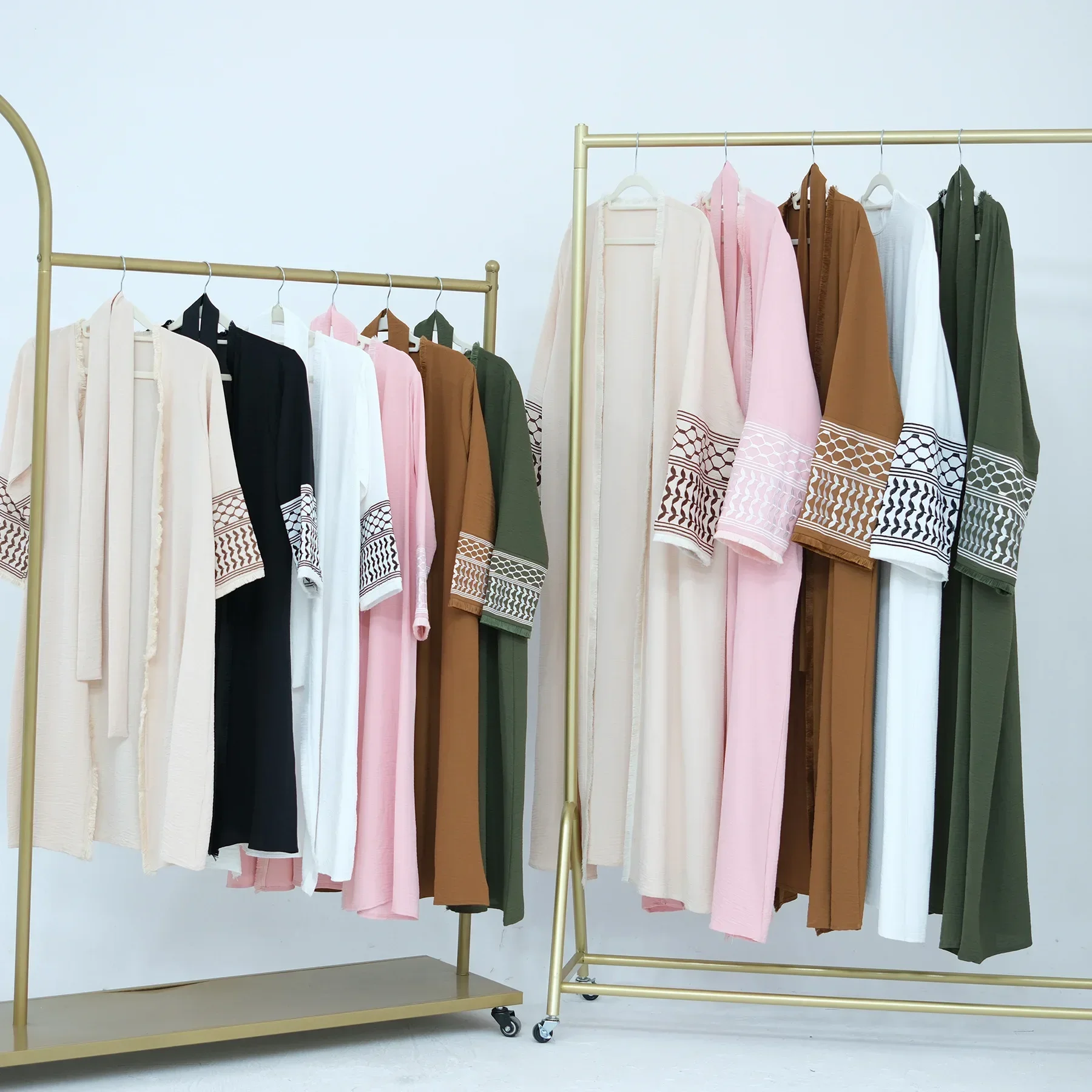 

Детское платье для девочек-мусульманок: кебая с вышивкой, кимоно, открытая абайя, дубайский кафтан, турецкий халат, исламская одежда на Ид, кафтан марокканский, джалабия