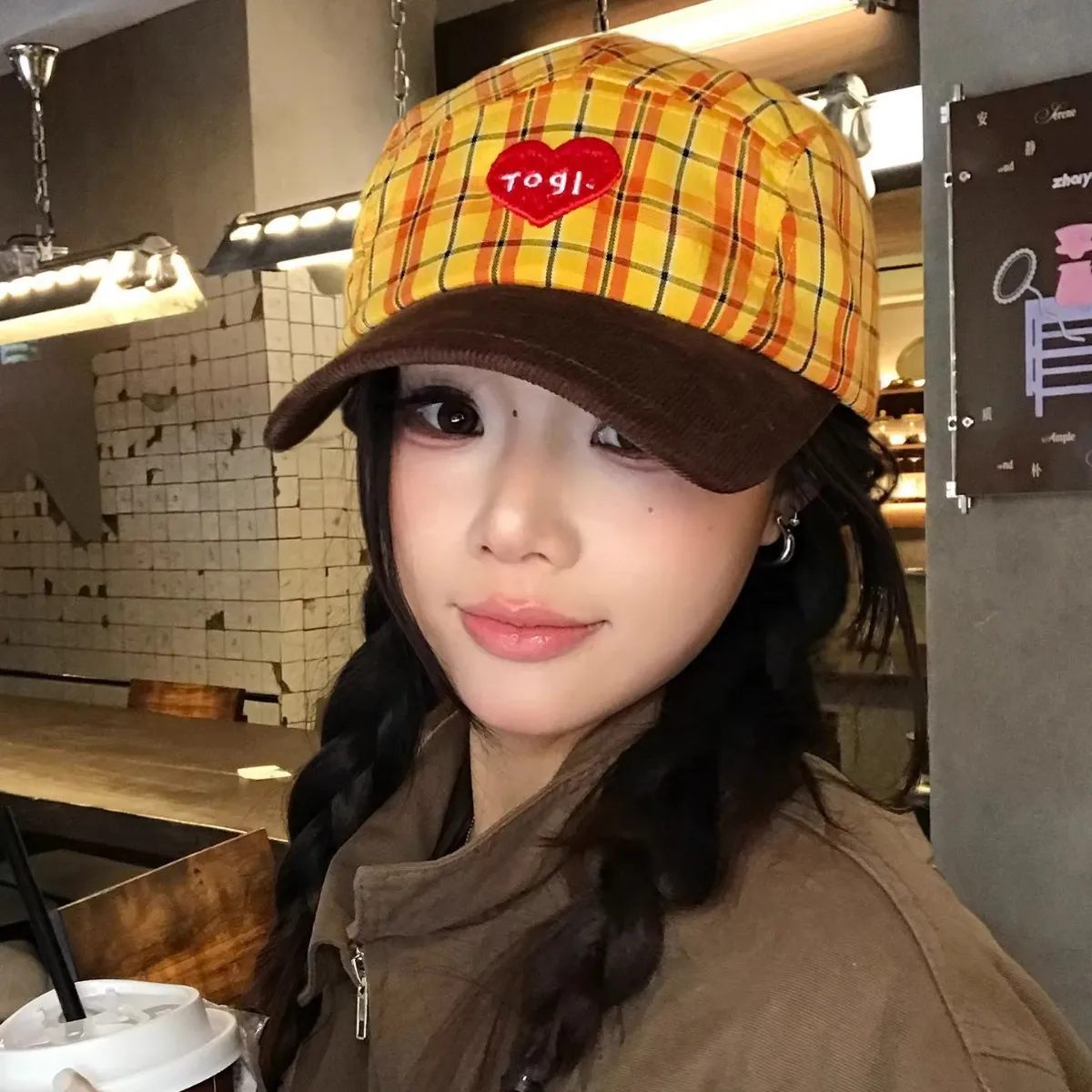 

Модная ретро-бейсболка с леопардовым принтом и клетчатыми вставками в виде сердец, уличная повседневная мягкая хлопковая кепка, универсальная, визуально уменьшающая лицо, в стиле «папина шляпа»