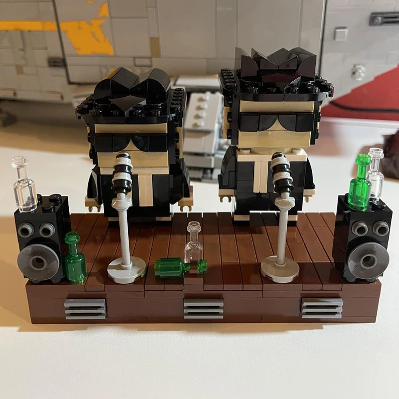 شخصيات الأكشن من بريكلينك بلوز براذرز بركس هيد وبلوز موبيل 1974 دودج موناكو سرعة المركبات مكعبات بناء السيارات ألعاب أطفال