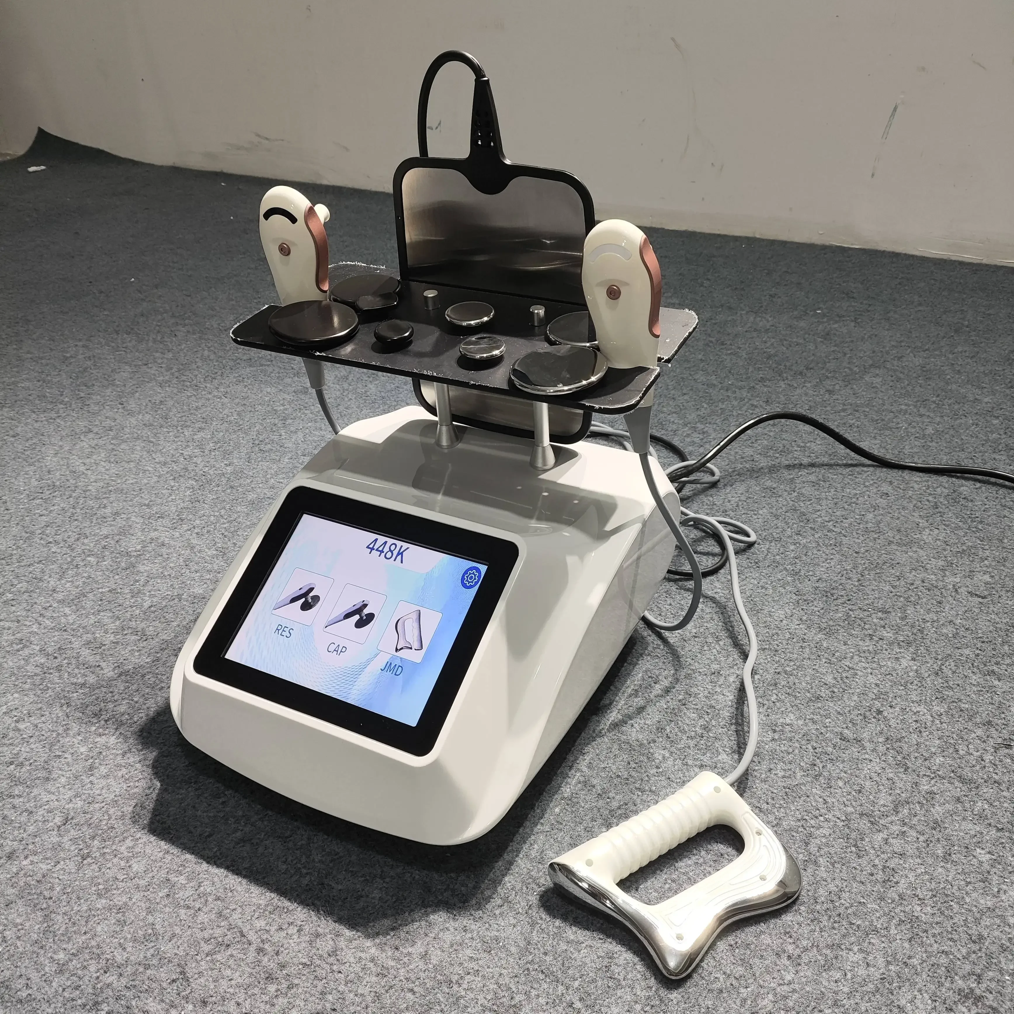 2025 448k Indiba Tecar portable therapy machine for pain relief physical device for sport injury, body massager for clinic Spa