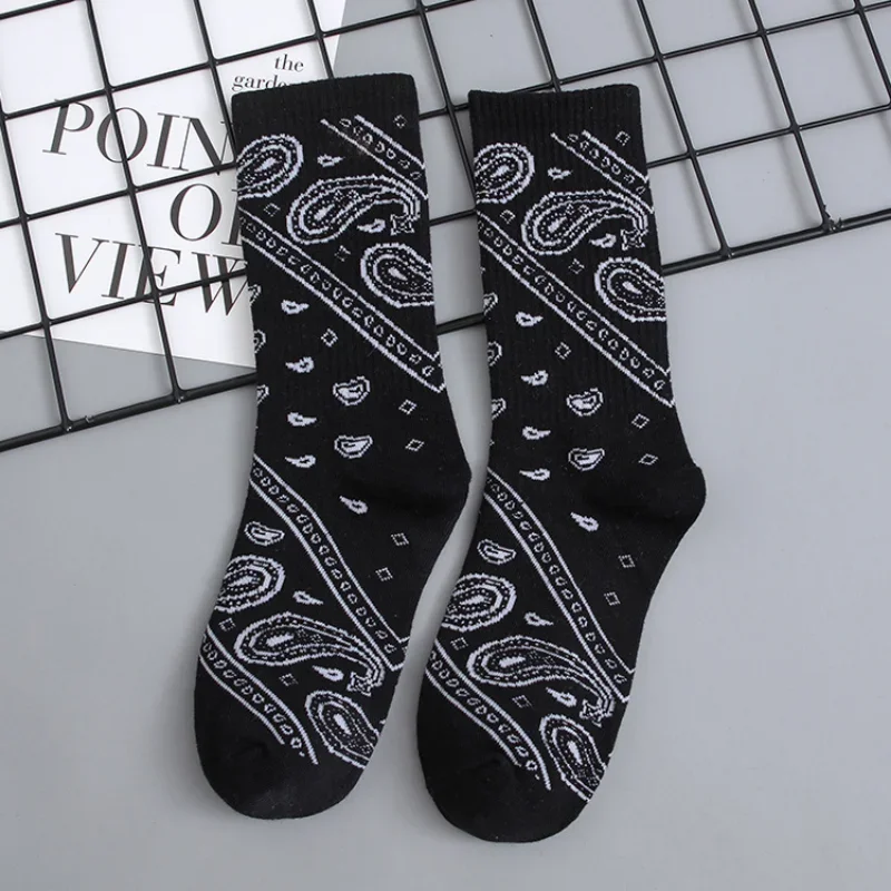 Socks Men\'s Mid-calf Ghost Face Sock Trendy Print Socks Black and White Sports Sock Trendy Mid-top Street Cotton Socks Women