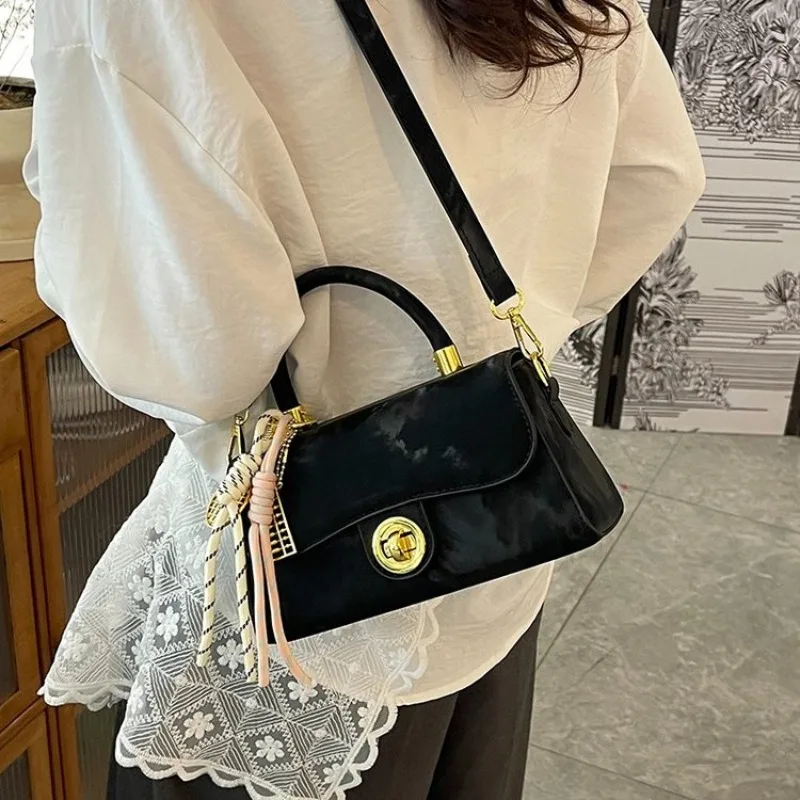 

Timeless Crossbody Bag For Women A Secure And Hands Free Way To Enjoy Your Day Out