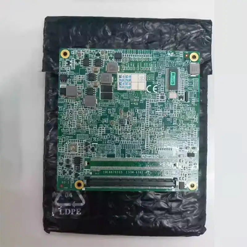 

Промышленная материнская плата SOM-6761FG SOM-6761 SOM-6761FG-T01A1E