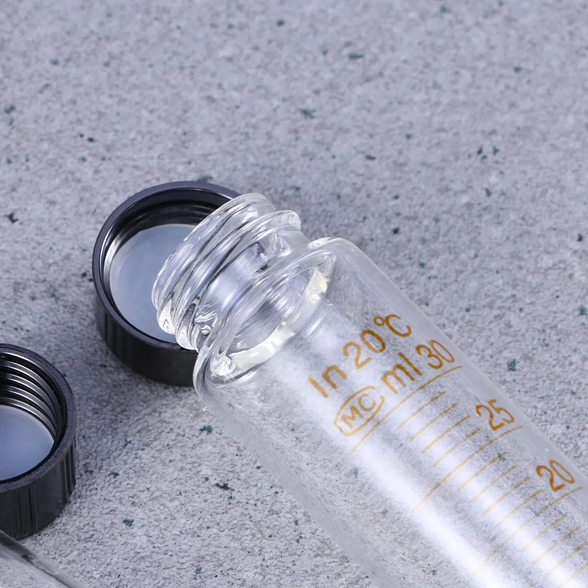 

8Pcs Glass Test Tubes Screw Cap Borosilicate Heat Resistant Graduated Sizes 10ml 15ml 20ml 30ml Reusable for Lab Analysis Candy