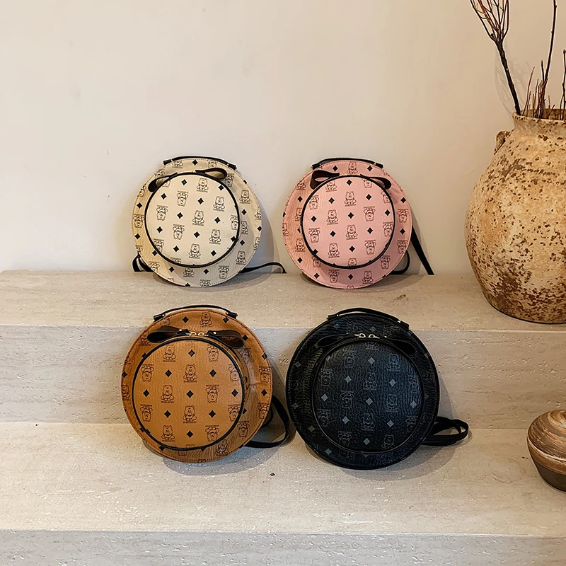 

Unique High-End Minimalist Clutch Mini Bag For Women With Vintage Fashionable Trendy Design And Logo