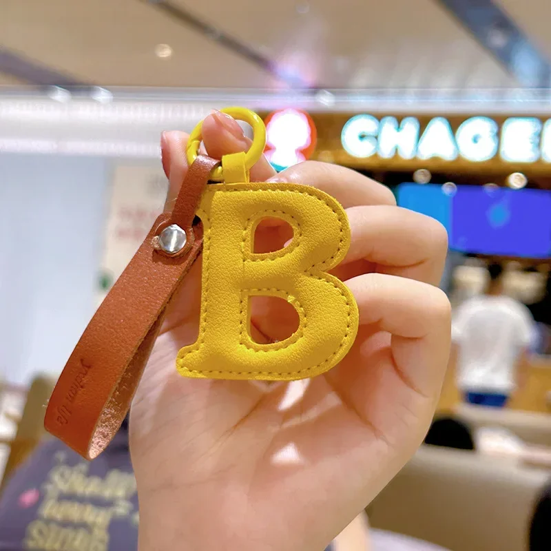 Creative Leather English Letter Keychain Bag Hanging Ornaments Pendant Charms Decorations for Bag Phone Bag Accessories Gift